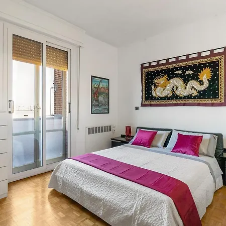 051 Living Apartment *