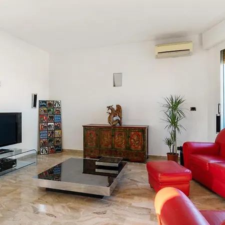051 Living Apartment Bologna